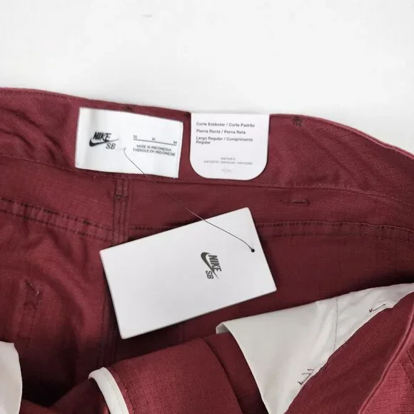 Nike Pants Men 30 Burgundy Red SB Ripstop Skateboarding Straight Fit (30x31) NWT